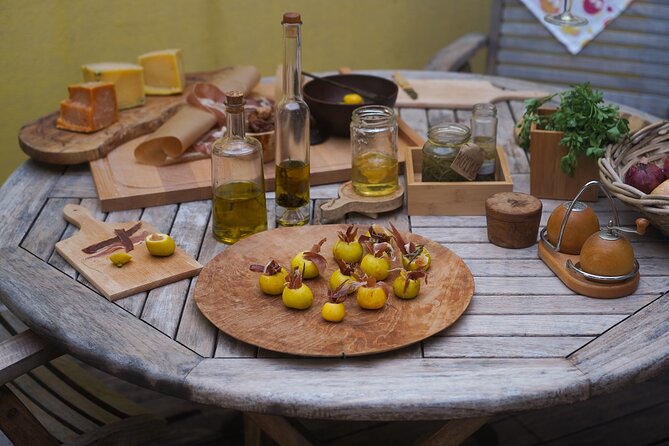 4-Hour Dalmatian Food and Wine flavors Experience in Split Patio - Who this class is best for