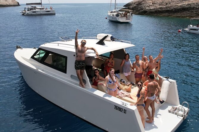 Blue Cave and Hvar 5 Islands full-day Speedboat Tour from Split - Komiža and the old military base: the short stops that add texture