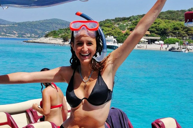 Blue cave and Hvar - 5 Islands speedboat tour from Split - Stop 4: Hvar free time for lunch and sightseeing