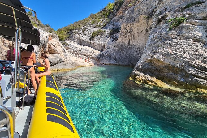 Blue cave & Hvar, 5 islands speed boat tour with unique boats from Split - Budikovac (Blue Lagoon): longer swim time on white pebbles
