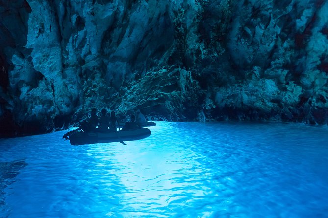 Blue cave & Hvar, 5 islands speed boat tour with unique boats from Split - Hvar town and the Pakleni panorama: harbor time with lunch breathing room