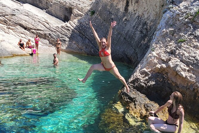 Blue Cave & Hvar, 5 Islands Speedboat with Luxury Seats in Shade - Budikovac Blue Lagoon: White Pebbles, Turquoise Water, and Snorkel Time