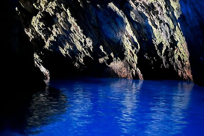 Blue Cave & Island Escape: A Unique 6-Island Adventure from Split - Carpe Diem Bar stop: short, fun, and party-adjacent