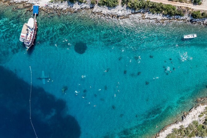 Blue Lagoon & Underwater Museum from Split with Lunch & Drinks - Snorkeling gear and the 10 € deposit: easy, but don’t forget cash