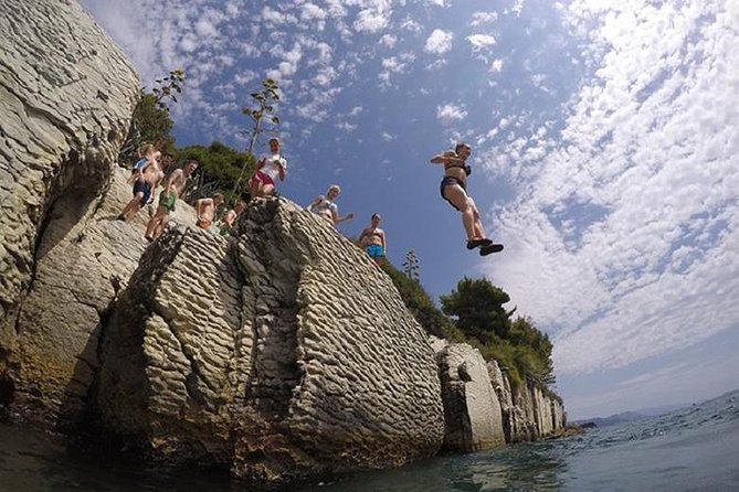 Deep Water Solo and Cliff Jumping Tour in Split - Key things that make this deep-water solo tour worth your time