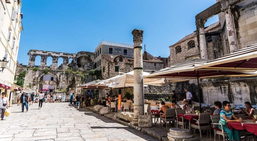 Diocletian's Palace and Old Town SMALL GROUP Walking Tour - The Cathedral of Saint Domnius stop: the story widens beyond palace walls