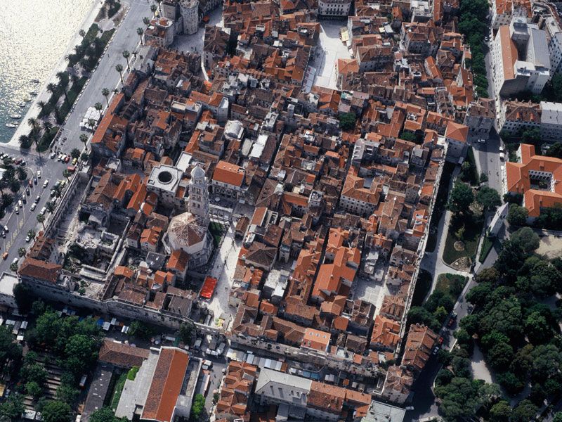 Discover The Old Town Split 1.5h walking Small group tour - St. Domnius Cathedral: Where the Mausoleum Story Becomes Split’s Religious Core
