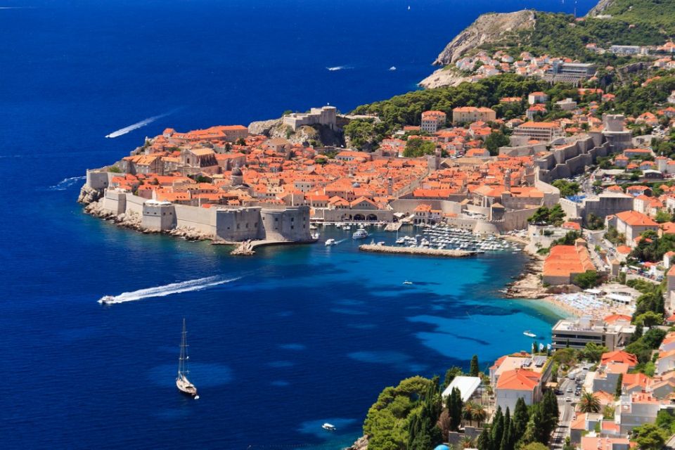 Dubrovnik Day Tour from Split or Trogir - Ston oysters on the return: a salty detour worth it