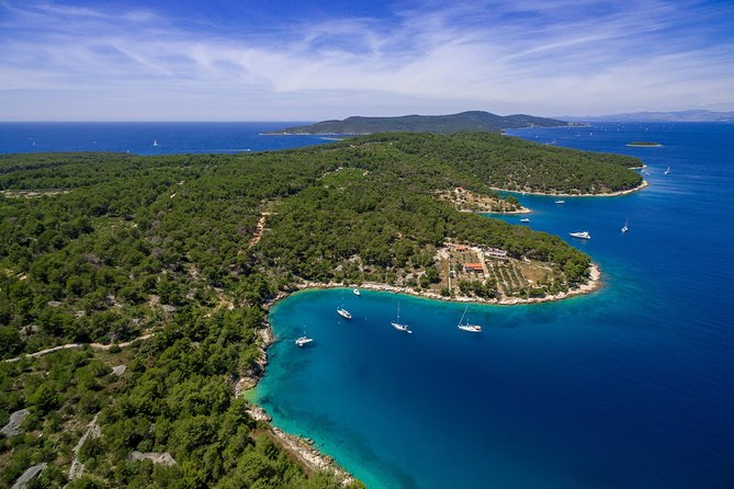 Explore west side of island Brač with Pasara boat - Traditional Dalmatian boat - Bobovišće village and Osibova Bay: the kind of stops you’ll remember
