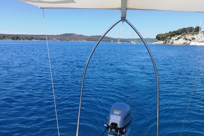 Explore west side of island Brač with Pasara boat - Traditional Dalmatian boat - What’s included (and what you’ll need to bring)