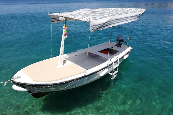 Explore west side of island Brač with Pasara boat - Traditional Dalmatian boat - Driving without a skipper: the best way to think about it