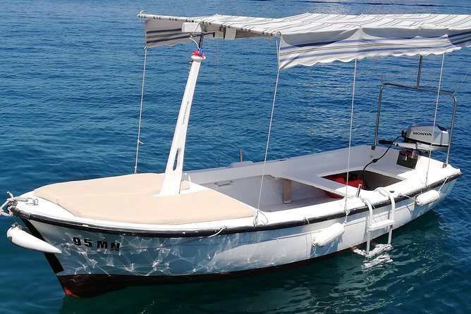 Explore west side of island Brač with Pasara boat - Traditional Dalmatian boat - The Traditional Dalmatian boat: easy to learn, comfort built in