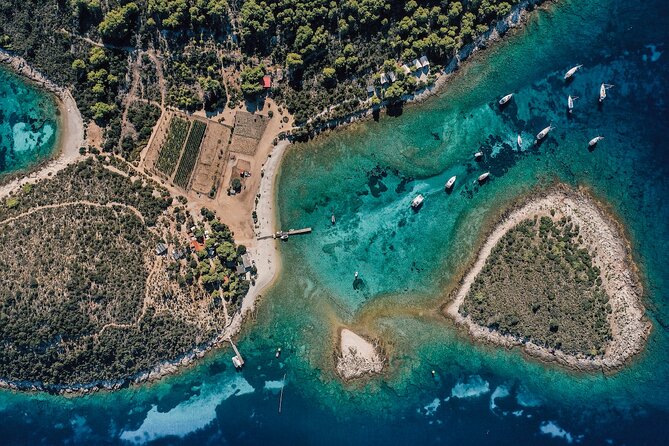 From Split: Blue cave & 5 Islands tour - Morning Start From Split: 7:30am Speedboat Reality