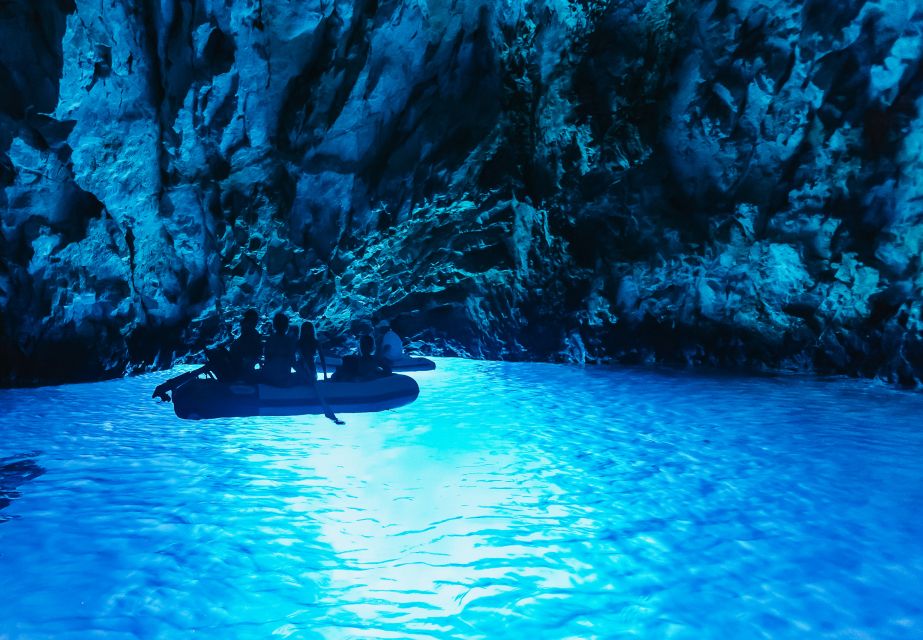 From Split: Blue Cave & 5 Islands with Vis & Hvar Boat Tour - Komiža on Vis: A Film-Famous Fishing Town Break