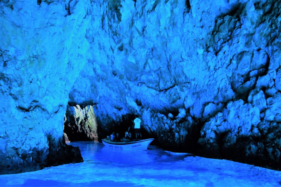 From Split: Blue Cave and 5 islands-Day Tour - Blue Cave + 5 Islands from Split: the big idea
