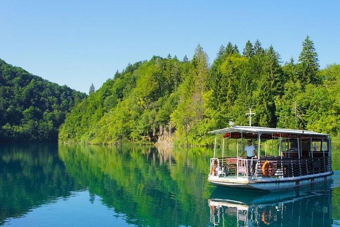 From Split: Plitvice Lakes National Park Guided Tour - Transportation on the day: bus comfort and practical breaks
