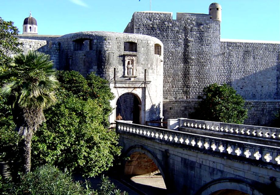 From Split/Trogir: Dubrovnik Guided Tour with a Stop in Ston - The architecture hits: Sponza Palace, Cathedral views, and Republic-era stops