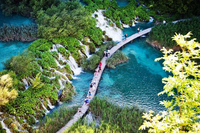 Guided transfer from Split to Zagreb with Plitvice Lakes stop - Split to Zagreb, with Plitvice as the main event