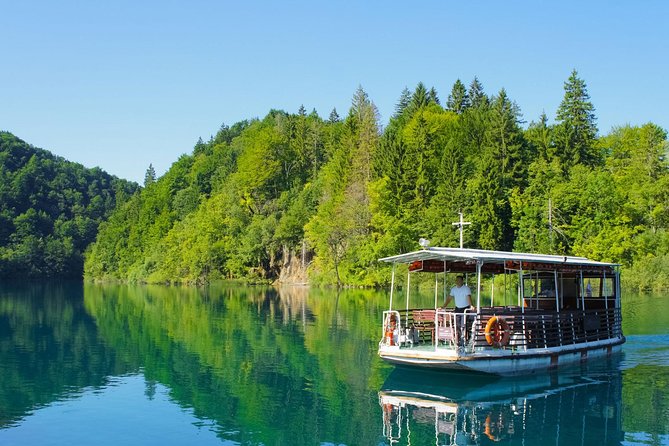 Guided transfer from Split to Zagreb with Plitvice Lakes stop - Plitvice Lakes National Park: how to use your 4 hours