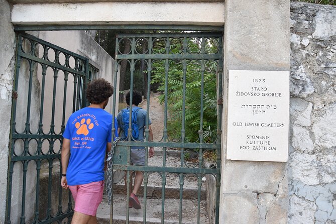 Jewish Heritage & Diocletian's Palace Private Split Tour - Fruit’s Square, Marulić, and the warm everyday streets of Split