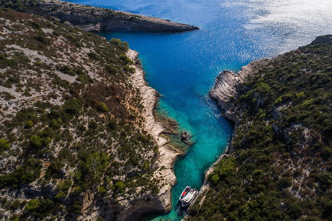 Luxury Blue Cave & 5 Islands Tour from Split - Pakleni Islands free time: lunch, swimming, and reality checks