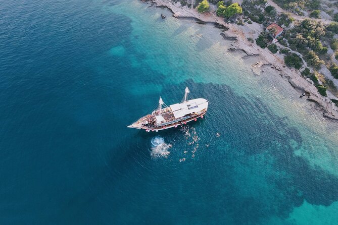 Out to Sea Split Boat Party w/ Blue Lagoon Swim, Dj & Afterparty - Blue Lagoon Swim Stop: What to Expect and How to Prep