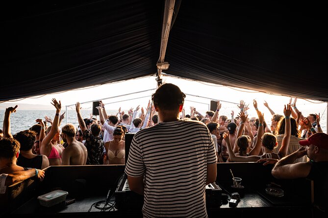 Out to Sea Split Boat Party w/ Blue Lagoon Swim, Dj & Afterparty - Afterparty Options: Free Club Access and What to Watch For