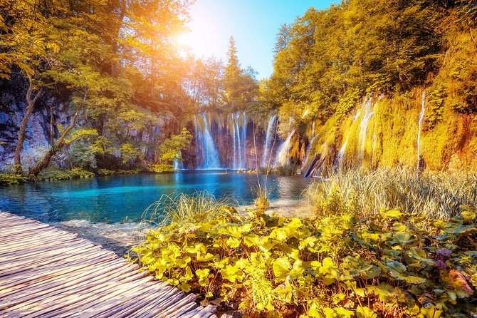 Plitvice Lakes Guided tour with Entrance ticket included - Split to Plitvice: the ride that shapes your whole day
