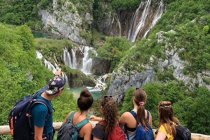 Plitvice Lakes National Park Guided Day Tour from Split - Crowd reality: when Plitvice gets busy