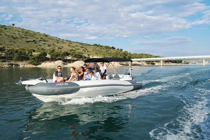 Private Boat Tour by local expert - Create Your Itinerary - Stop 4: Zlatni Rat Beach and the Navy tunnels route