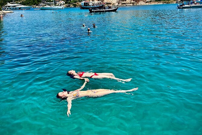 Private Tour from Split: Blue Lagoon & 3 Islands + Wine Included - Meeting point and the simple logistics you should plan for