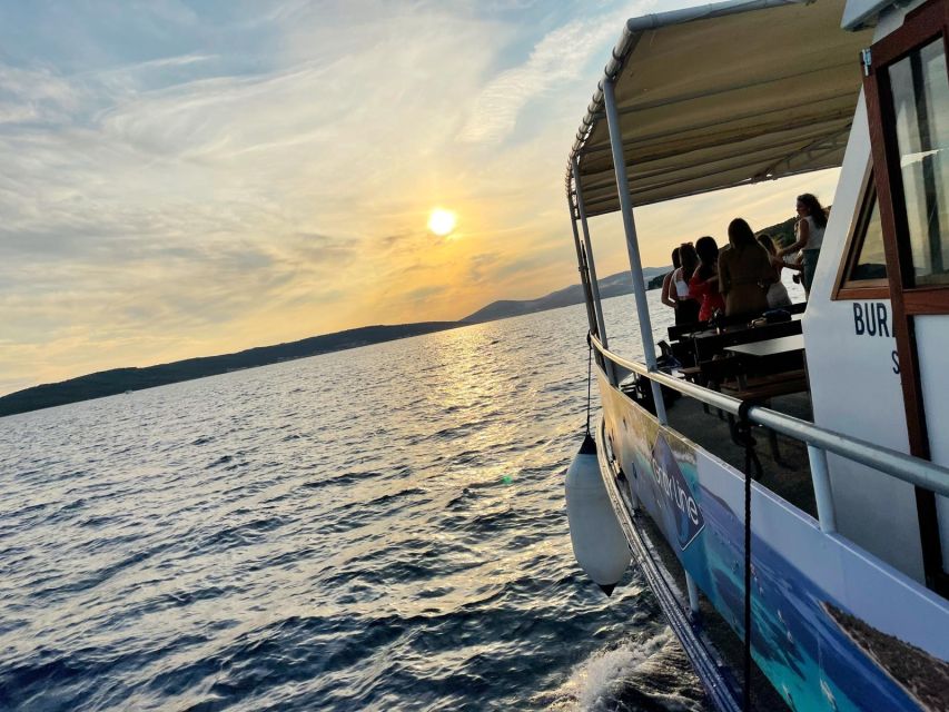 Split: 1.5-Hour Riviera Boat Cruise with a Free Drink - Who this cruise suits best (and who should skip it)