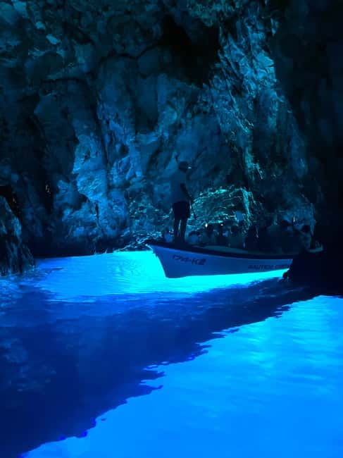 Split: 5 Islands Full-Day Tour to Blue Cave, Vis & Hvar - Entering the Blue Cave: ticket cost and what happens if tide fights back