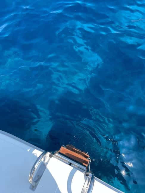 Split: 5 Islands Full-Day Tour to Blue Cave, Vis & Hvar - Boat comfort and crew style: why speedboat feels better than you think
