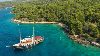 Split: All inclusive Brač & Šolta Island Swimming Cruise - Getting to Obala Lazareta and Finding Boat Polaris