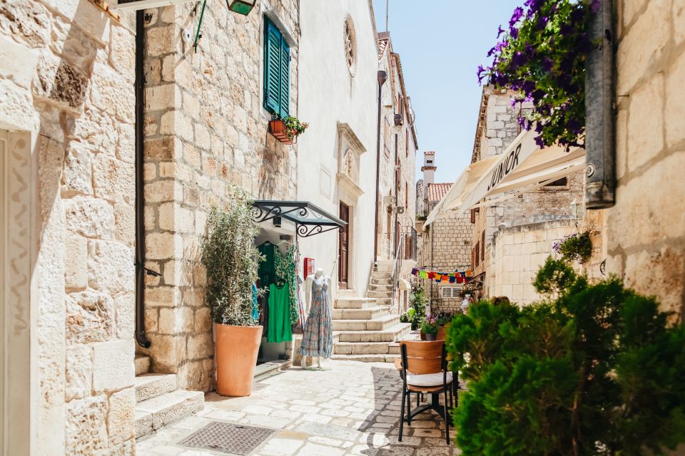 Split: Blue Cave, Vis & Hvar Full-Day Trip by Speedboat - Crew, Comfort, and Safety: Why the Day Feels Managed
