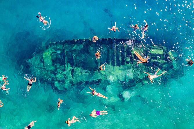 Split: Blue Lagoon, 3 Island Boat Tour & Mediterranean Lunch - Stop 1 on Čiovo: Borko Beach Bar and Lunch in Dalmatian Style