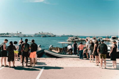 Split: Blue Lagoon & 3 Islands Speedboat Tour - Meeting at Toto Travel and How the Day Flows