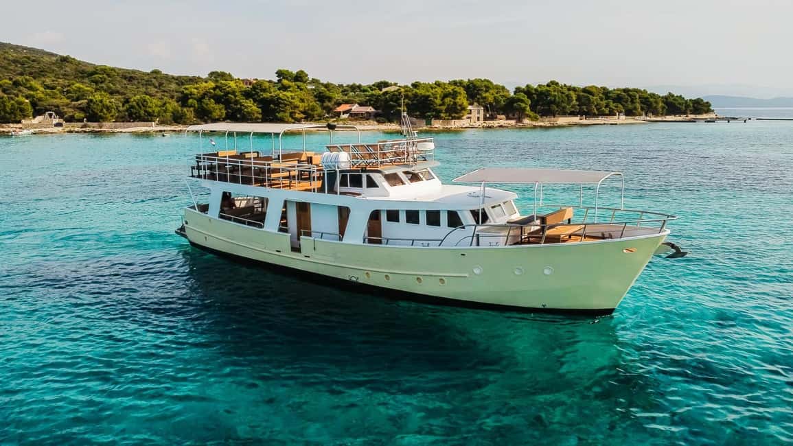 Split: Blue Lagoon and 3 Island Cruise with Food and Drinks - Blue Lagoon on Drvenik: Why This Stop Gets the Hype