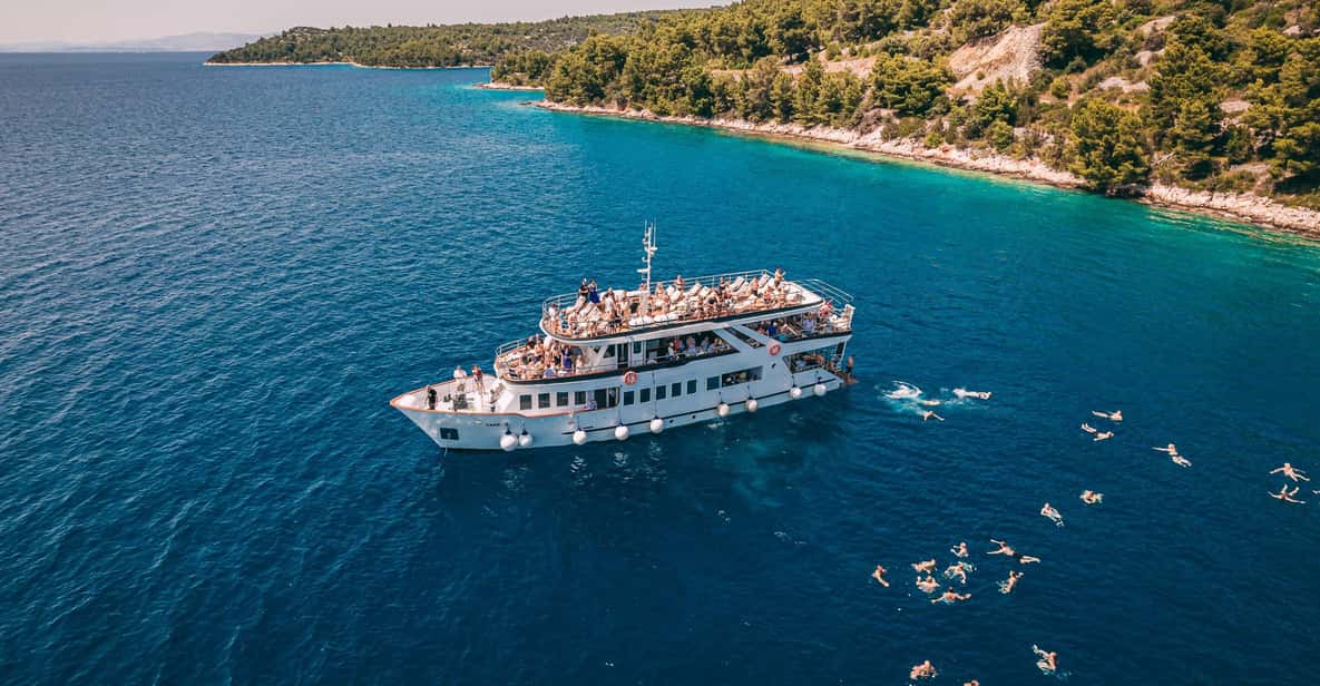 Split: Blue Lagoon, Shipwreck and Šolta with Food and Drinks - Snorkeling Gear, Deposits, and the Cash Habit