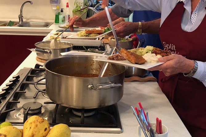 Split Cooking Class - Group Size and Timing: Small Enough to Learn