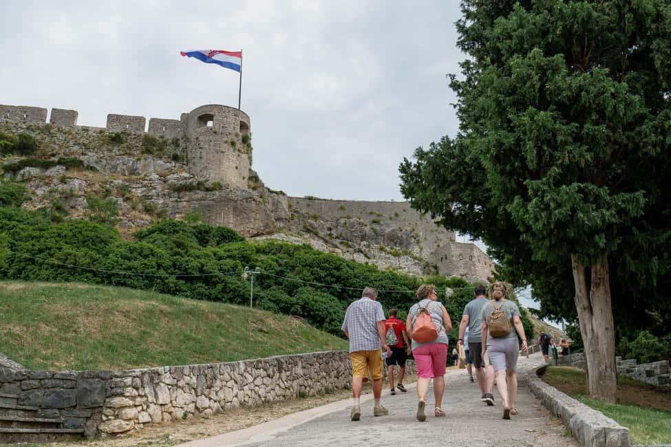 Split: Dalmatia for Nature Lovers Green Line Sightseeing Bus - Stop 1: Stella Croatica Ethno-village and the olive oil museum