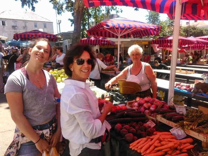Split: Food Tasting Walking Tour - Green Market Tastings: Arancini, Sugared Almonds, and What to Buy Next