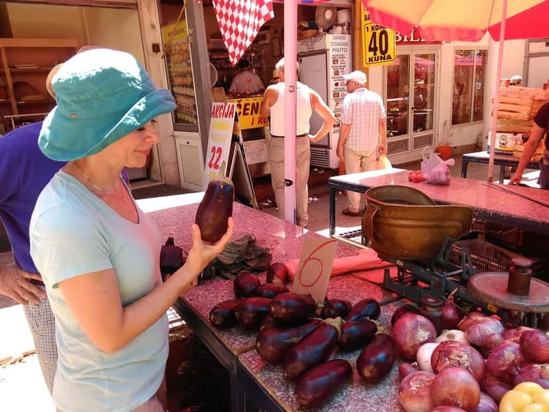 Split: Food Tasting Walking Tour - Peškarija Fish Market: Anchovies, Marenda Brunch, and Eating Like You Mean It