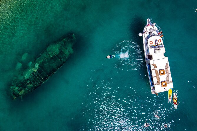Split: Half-Day Blue Lagoon, Čiovo and Trogir Boat Tour - Crew and service: English help, but know where friction can happen