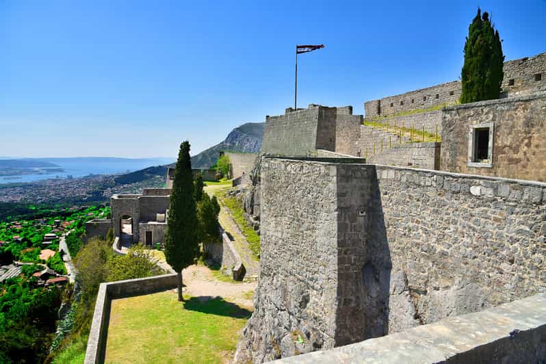 Split: Klis Fortress GOT and Olive Museum Entry Tickets - Klis Fortress: Key to Dalmatia and a Game of Thrones Hilltop