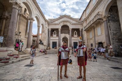 Split Palace & Old Town -Private walking tour- Entrance included - The major palace sights: Cathedral, Temple of Jupiter, and the Peristyle