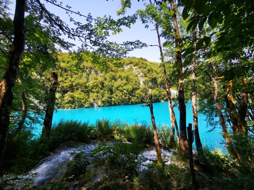 Split: Plitvice Lakes Guided Day Tour with Entry Tickets - The Park Guide Factor: Stories, Pace, and Photo Timing