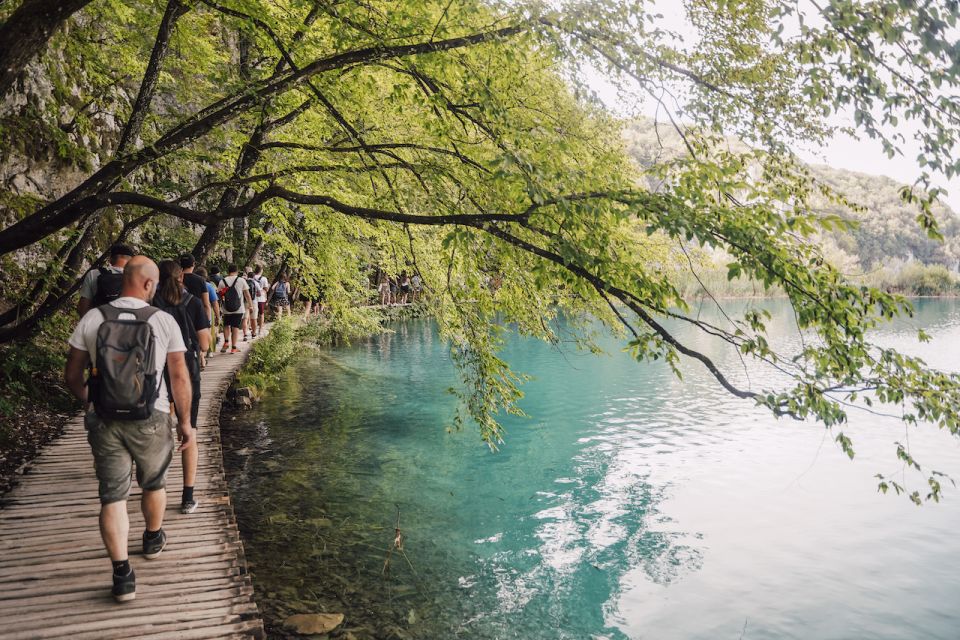 Split: Self-Guided Plitvice Lakes Day Tour with Boat Ride - Booker meeting point: get checked in, then follow the plan