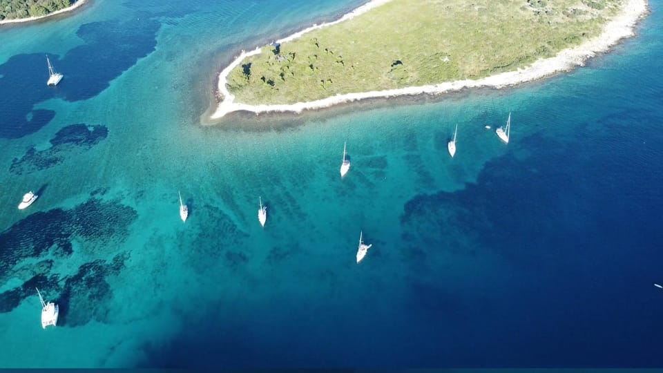 Split: Sunset Boat Party with Live DJs and Blue Lagoon Swim - Drinks on board: what to expect on pricing and payment